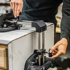 GRABO Seam Setter 90 Graden in gebruik voor het positioneren van werkbladen onder 90 graden
